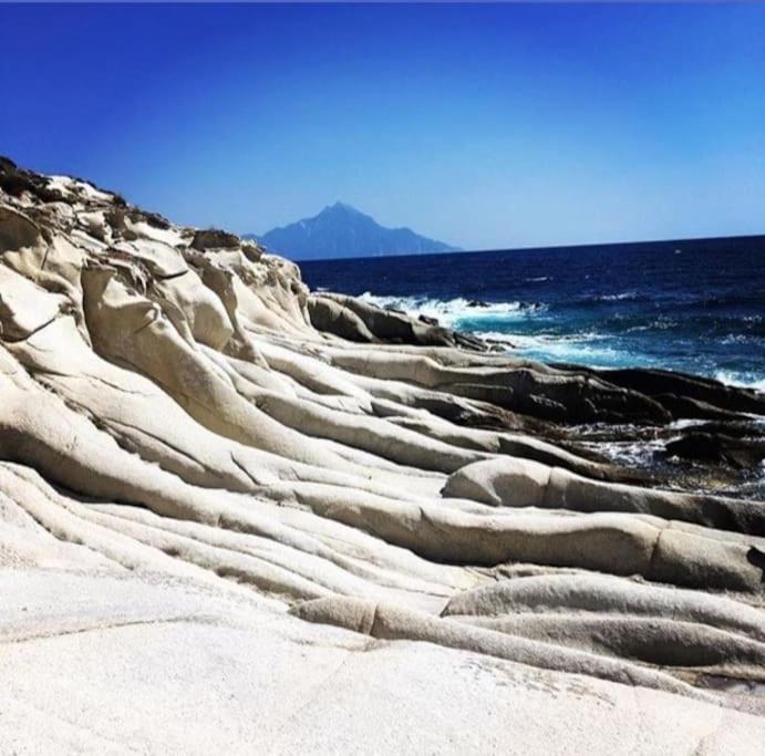 Villa Ulyana Kriaritsi - Athos Sea View & Spa エクステリア 写真